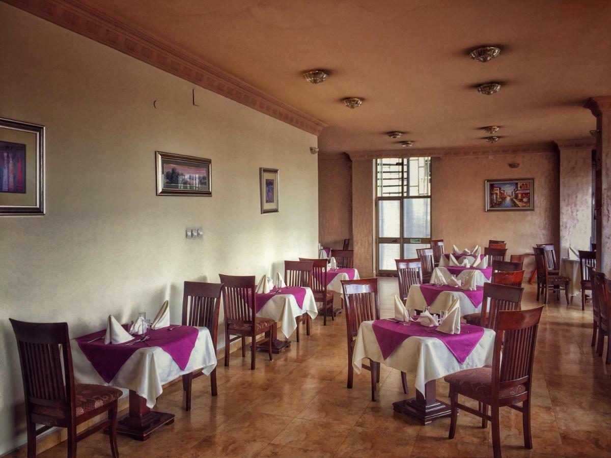 Top Ten Hotel Addis Ababa Exterior foto